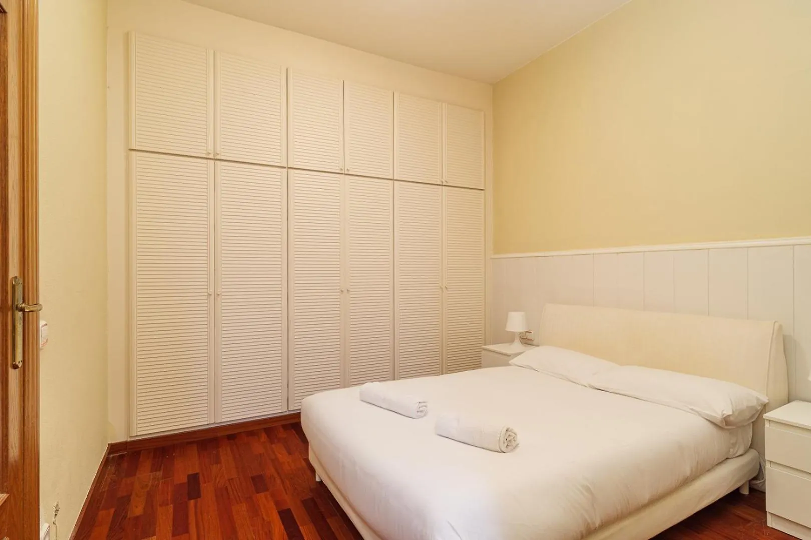 Guestready - Calle Paris En Barcelona Corazon